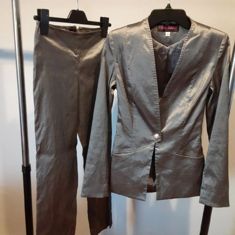Tom and Linda Platt women's suit
